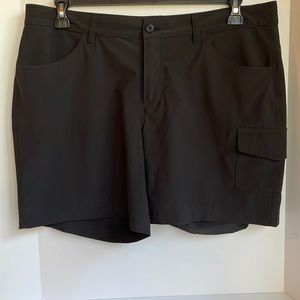 Eddie Bauer lightweight carpenter style 5 pocket stretch hiking shorts size 14